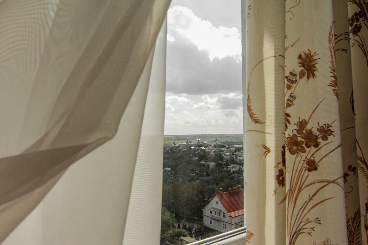 Rooms With Fortetsya View 2 كاميانيتس - بوديلسكيي المظهر الخارجي الصورة