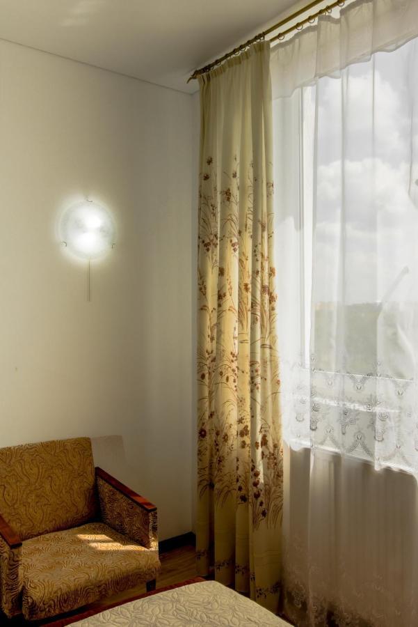 Rooms With Fortetsya View 2 كاميانيتس - بوديلسكيي المظهر الخارجي الصورة